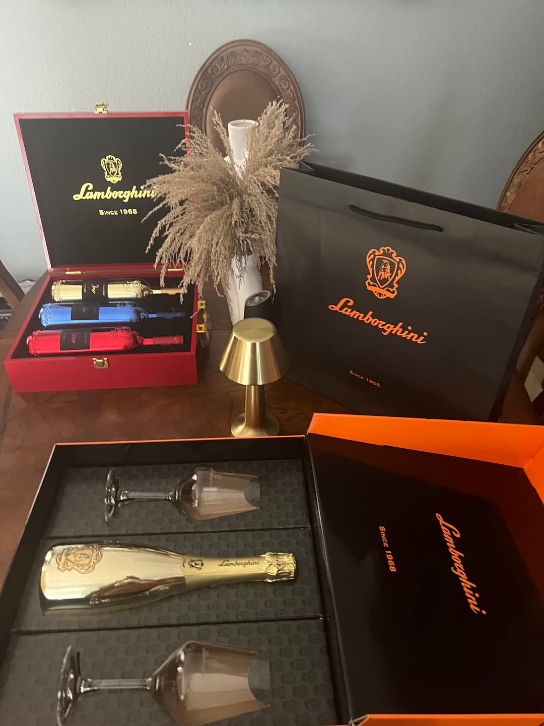 Customer photo review of Lamborghini Oro Vino Spumante with Gift Set