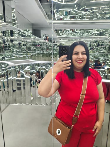 Customer photo review of Lace Front Tela HD Lovenna Preta - Repartição Livre 13x4