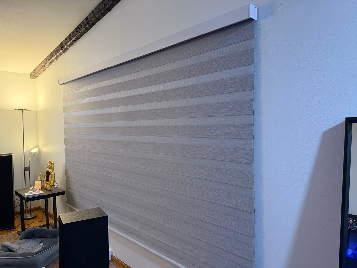 Customer photo review of Bringnox Motorized Zebra Roller Blinds 100% Blackout
