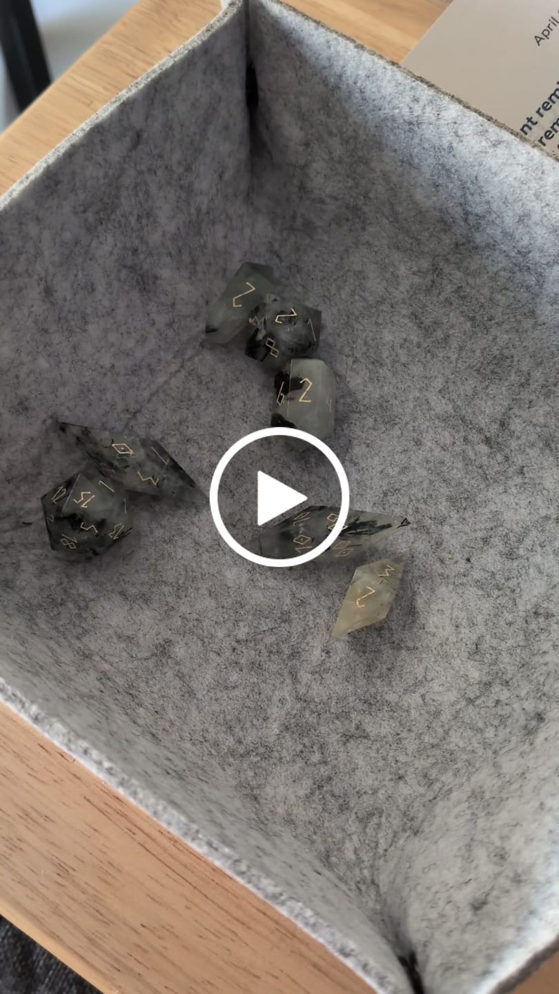 Customer video review of URWizards D&D Prehnite Gemstone Dice Set Crystal Shape