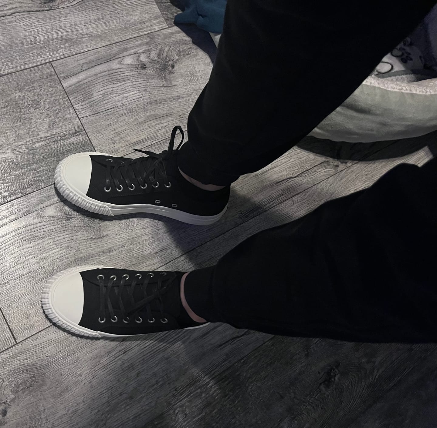 Customer photo review of Center Low-Top Black/Sea Salt