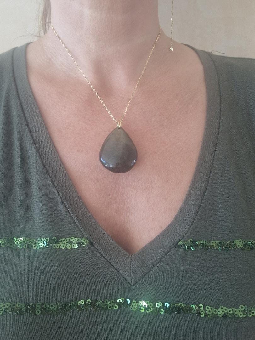Customer photo review of Pendentif Obsidienne Dorée