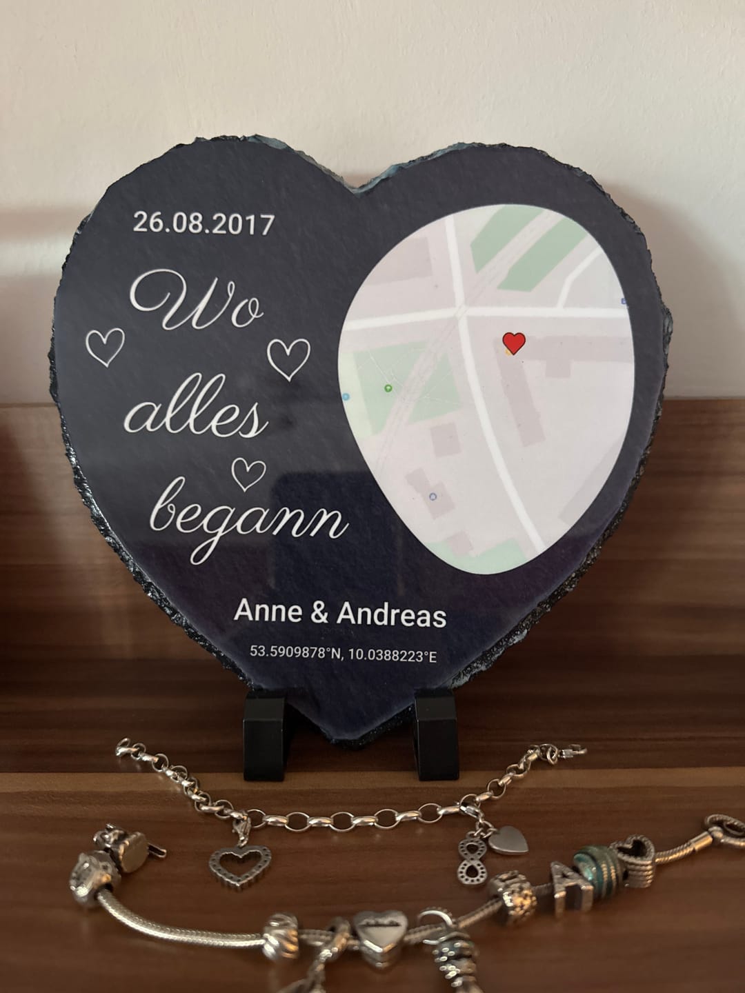 Customer photo review of Wo alles begann - Personalisiertes Schieferherz (15x15)