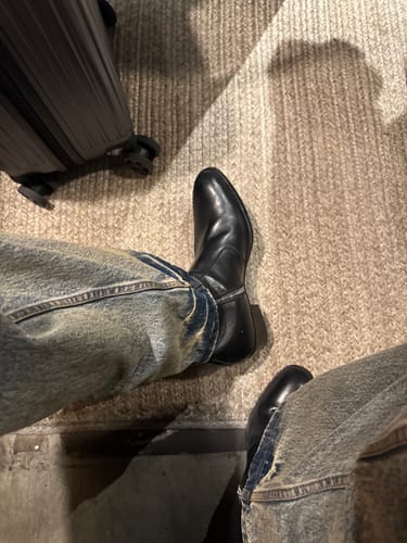 Customer photo review of TRAVELER JEANS-DIRTY WASH