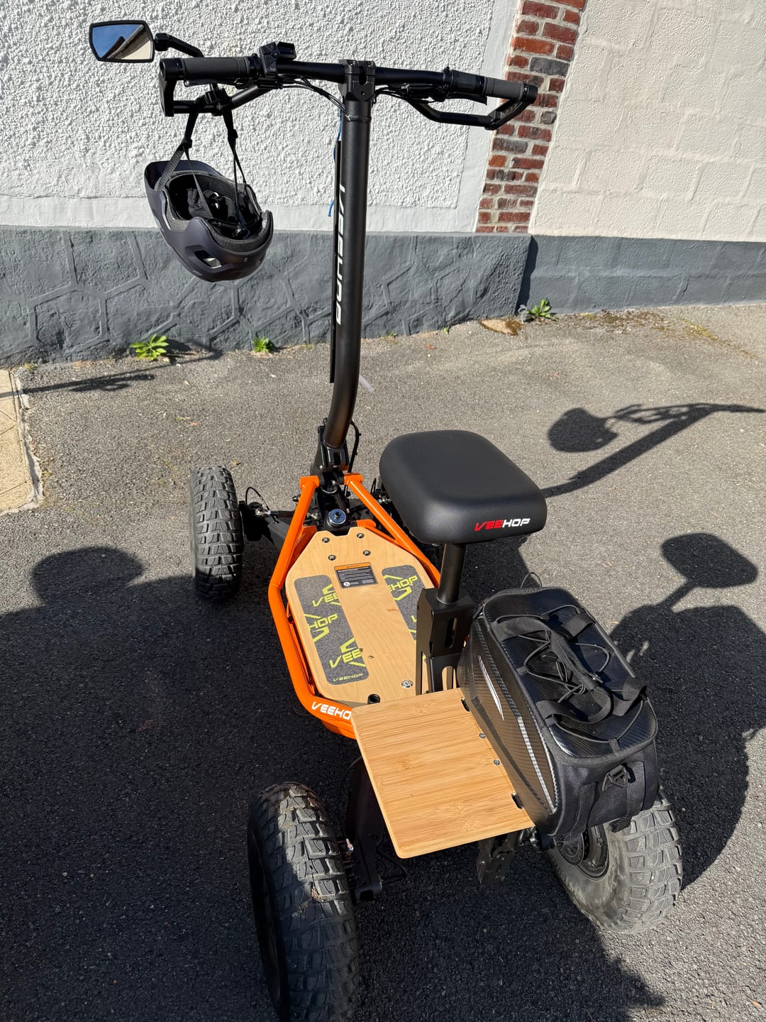 Customer photo review of Trottinette VEEHOP tout terrain à 4 roues motrices avec selle pliable 3200w / 6400w 40ah