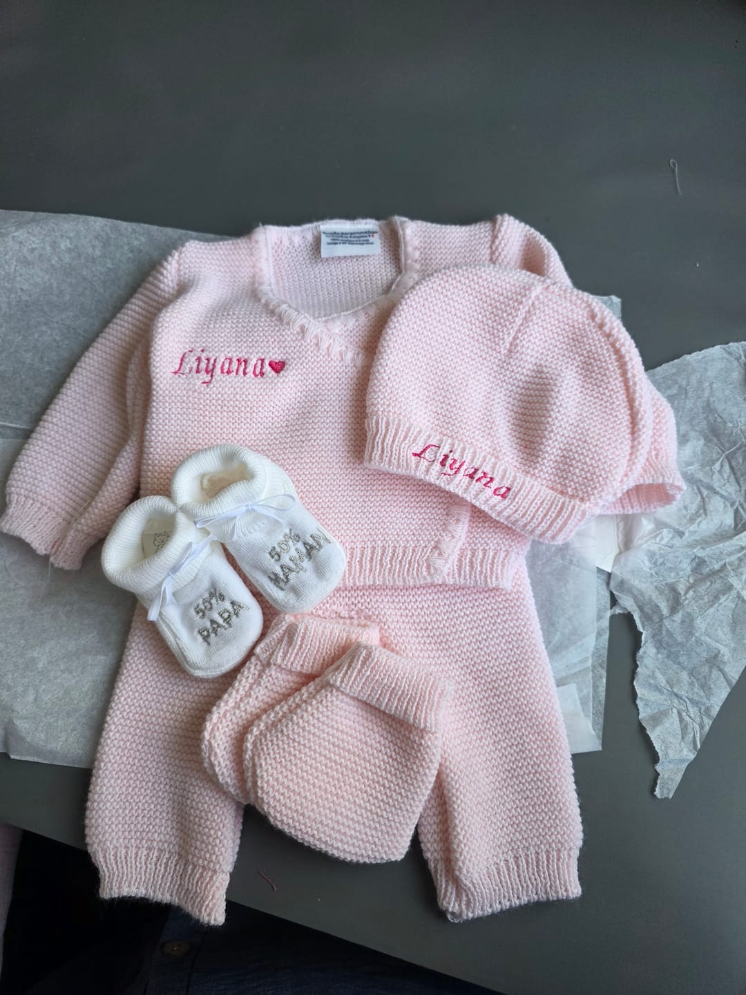 Customer photo review of Ensemble en maille brodé