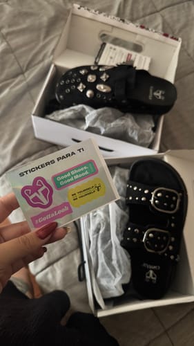 Customer photo review of Sandalia Plataforma Negra Mujer 55230