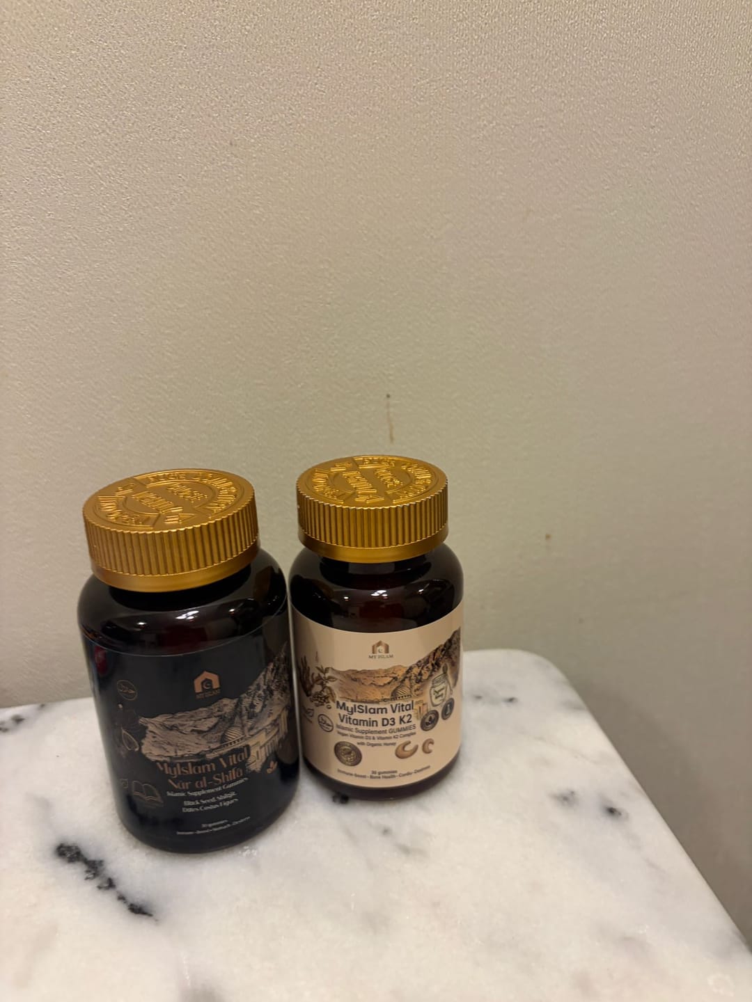 Customer photo review of 2in1 Set: All-In-One & Vitamin D3, K2 Gummies