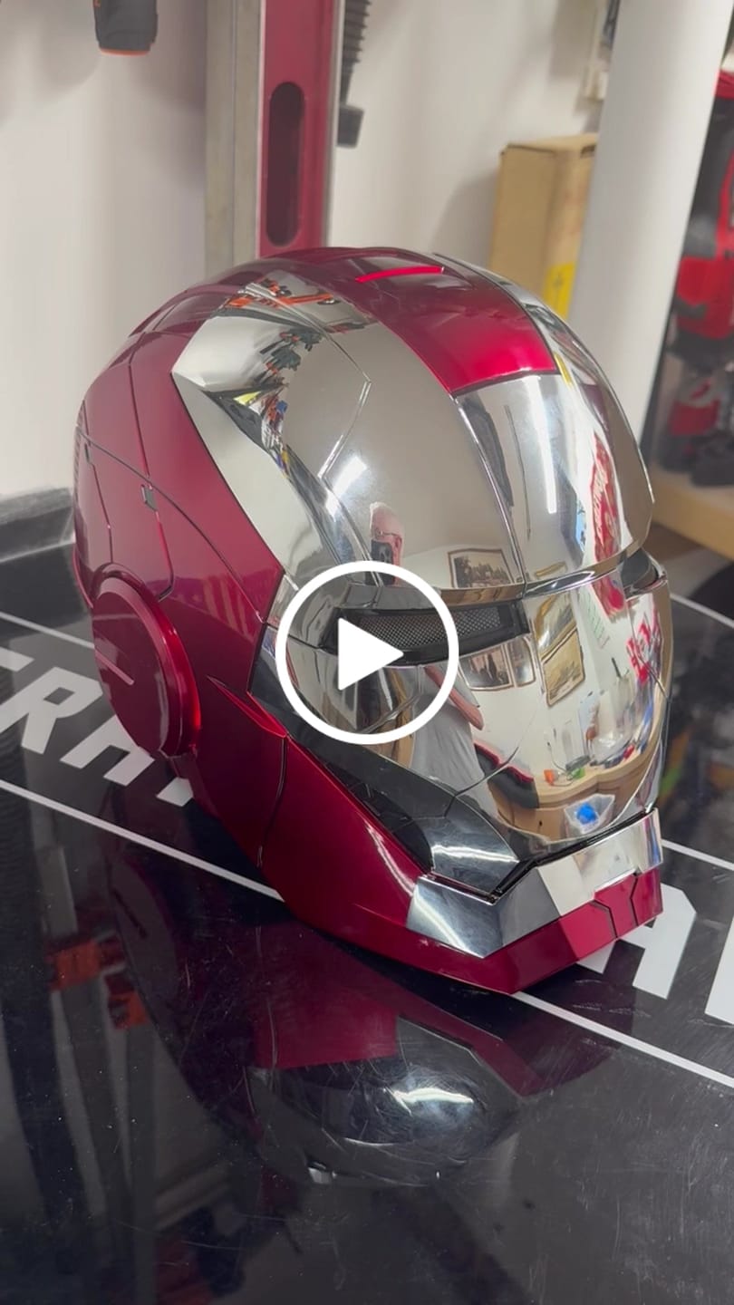 Customer video review of US | Autoking|hammer Mk5 ironman helmet |  Voice Control | 4/8 Multi-piece Opening | mk42 arm