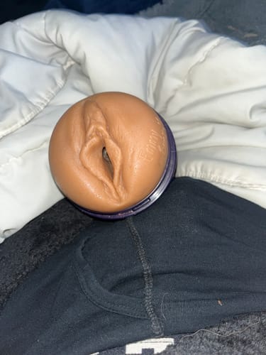 Customer photo review of Emmy Banks Fleshlight
