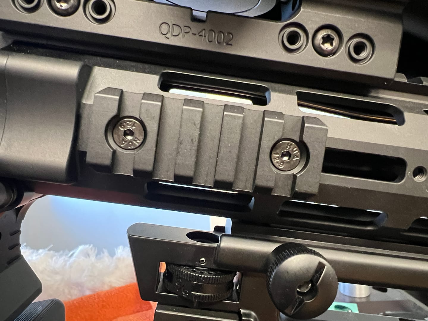 Customer photo review of Vector Optics 21mm MLOK Schiene Länge wählbar
