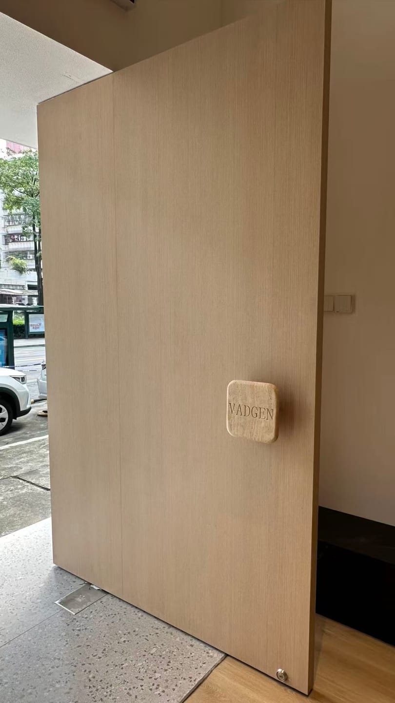 Customer photo review of Arch Door Handle