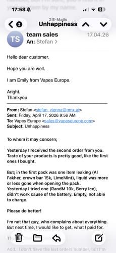 Customer screenshot of an email complaint about a faulty RandM Shisha 10000 vape with a battery that would not charge.