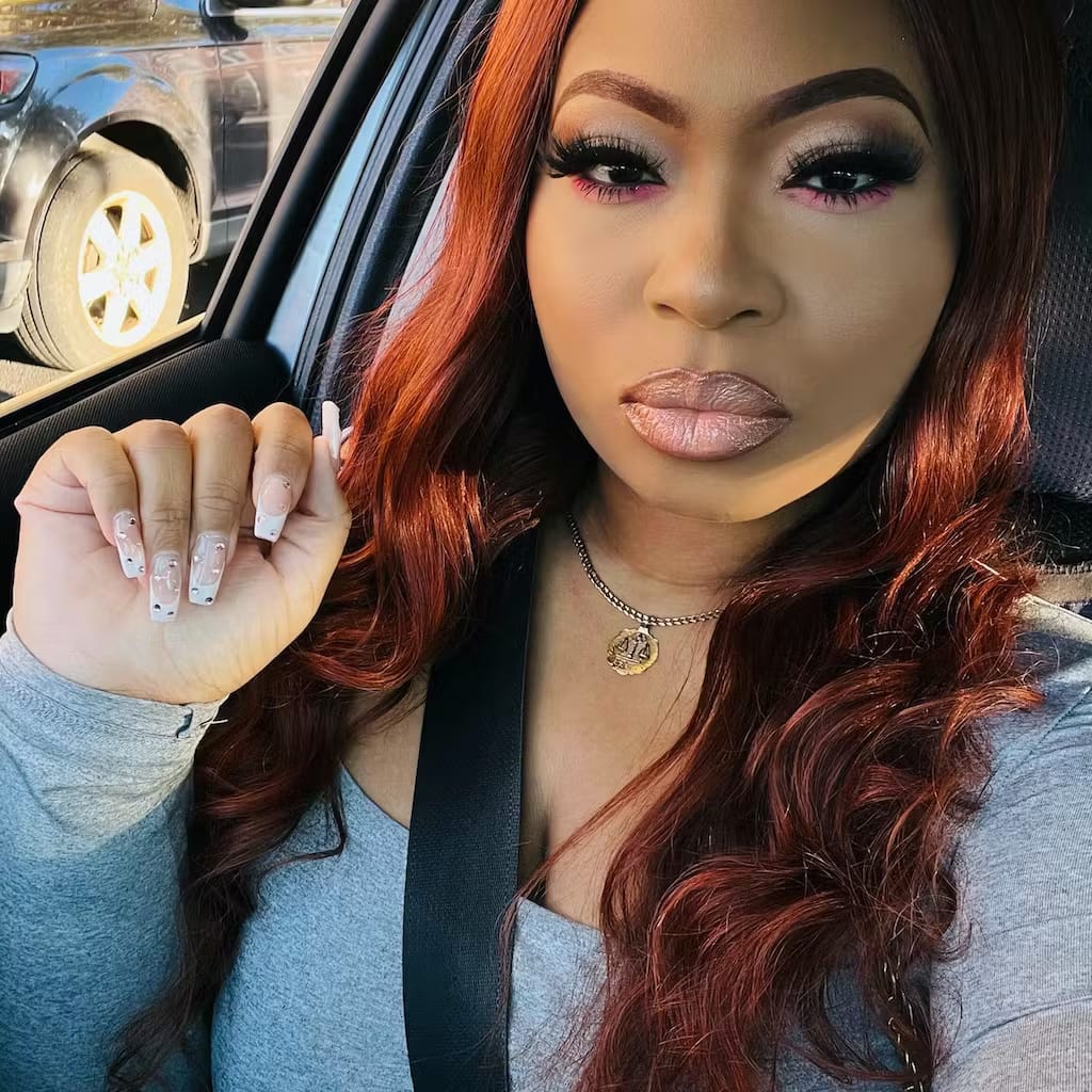 Customer photo review of Wavymy Wear & Go Reddish Brown 7x5 Glueless Lace Wigs Human Hair 180% Density