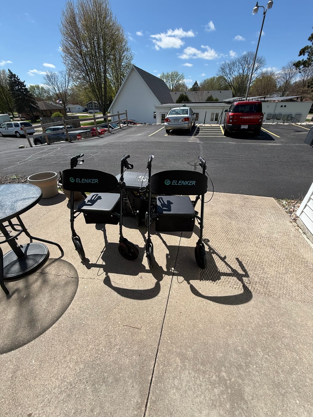 Customer photo review of KLD-9218-10 All Terrain Dual-Brake Rollator Walker 10" Wheels