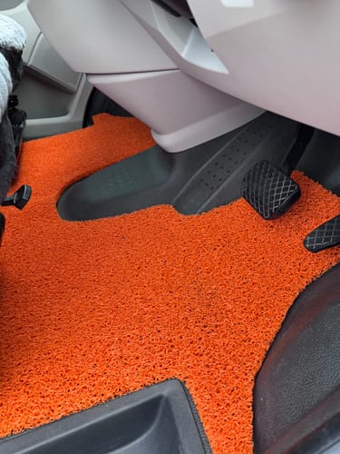 Customer photo review of for VolksWagen Transporter 2004-Current, Premium Car Floor Mats