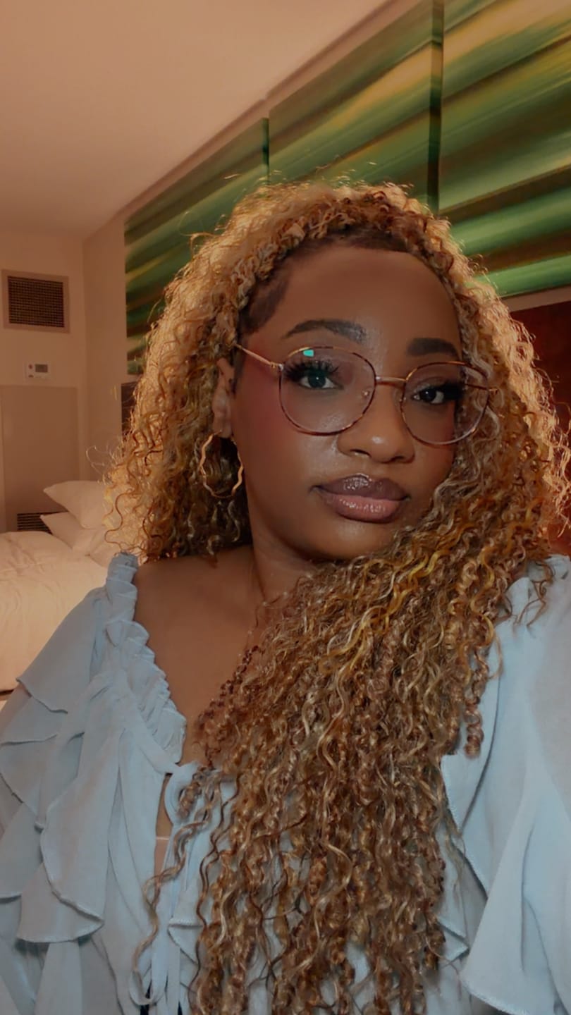 Customer photo review of Bobbi Boss Xtra Boho Pre-Looped Crochet Braids - BOHO FINE TWIST+WAVE 14/24 3X