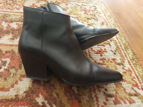 Customer photo review of BOTIN INDIANA NEGRO 5196