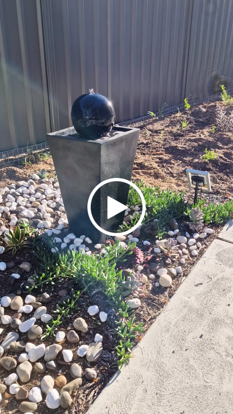 Customer video review of Solar Fountain Pump & Panel w/ Inbuilt Battery - 250LPH