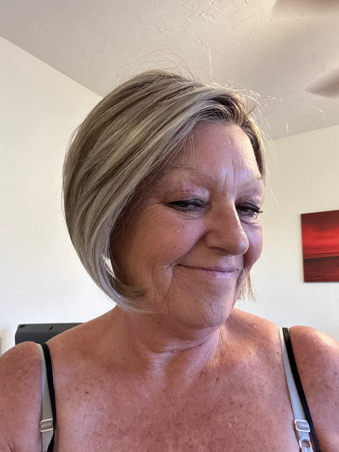 Customer photo review of THE BOBBIEJO - Broadway Blonde