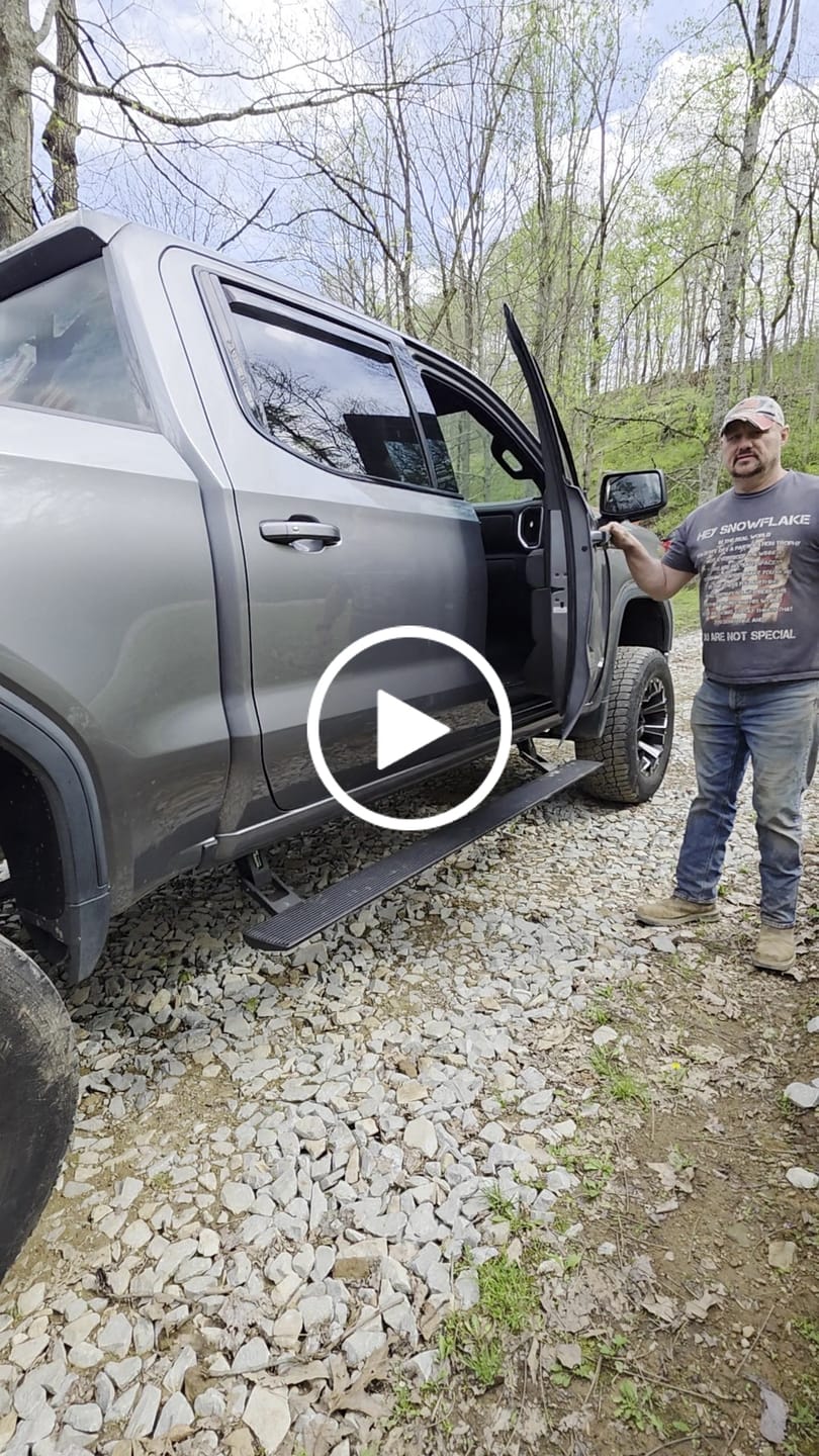 Customer video review of Rough Country PSR51920 Power Running Boards | Dual Electric Motor | Crew Cab | Chevy/GMC 1500/2500HD/3500HD (19-26)