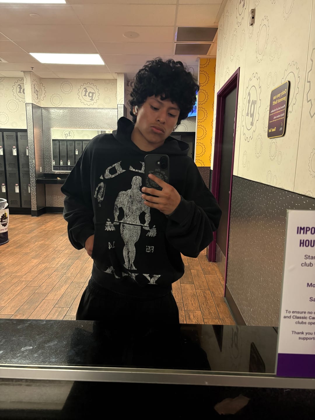 Customer photo review of 5161 - Golds Gym Classic Pullovers