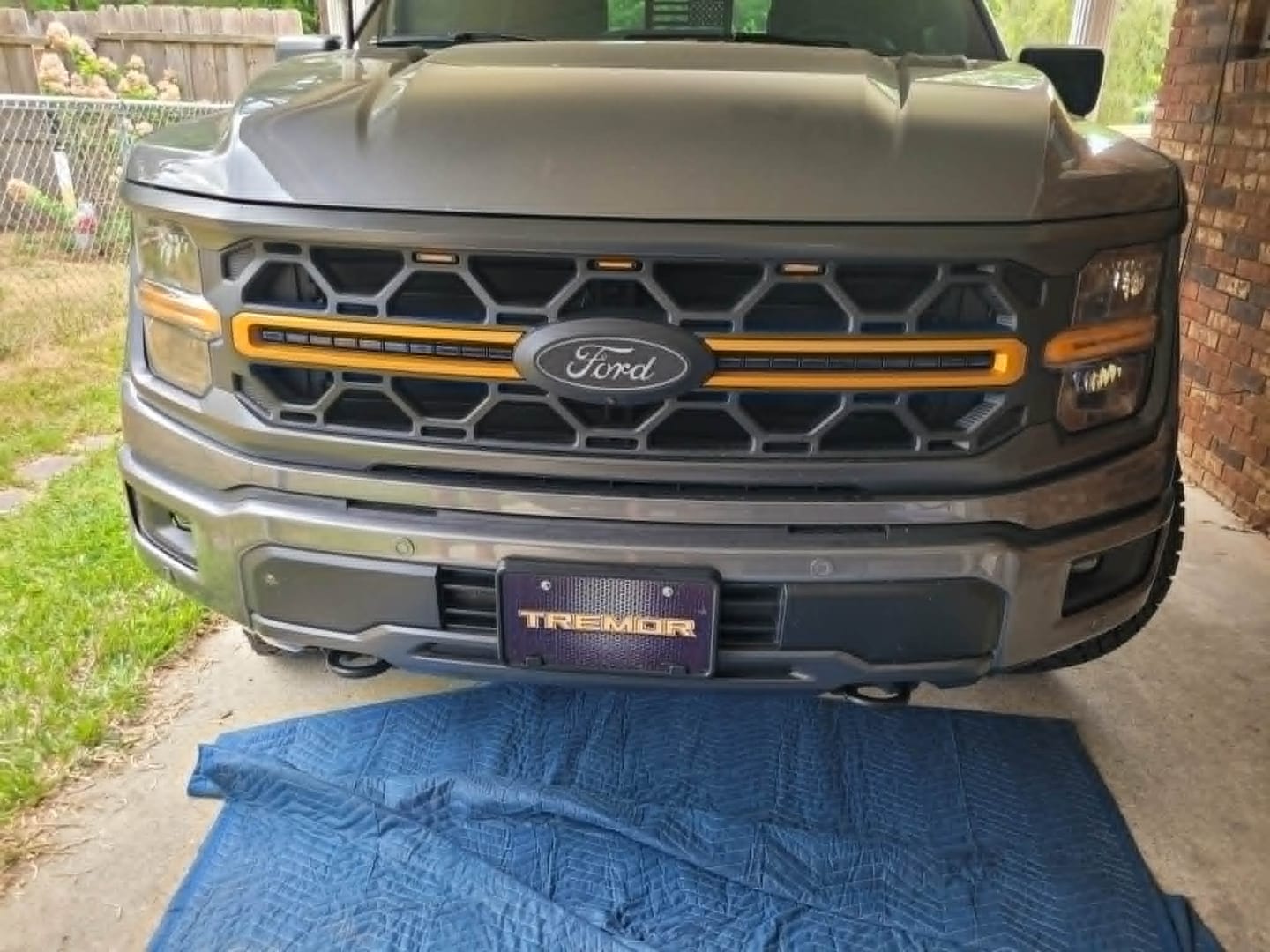 Customer photo review of Smoked LED Amber Lights W/ Sequential Turn Signal For 2024+ Ford F150 Tremor