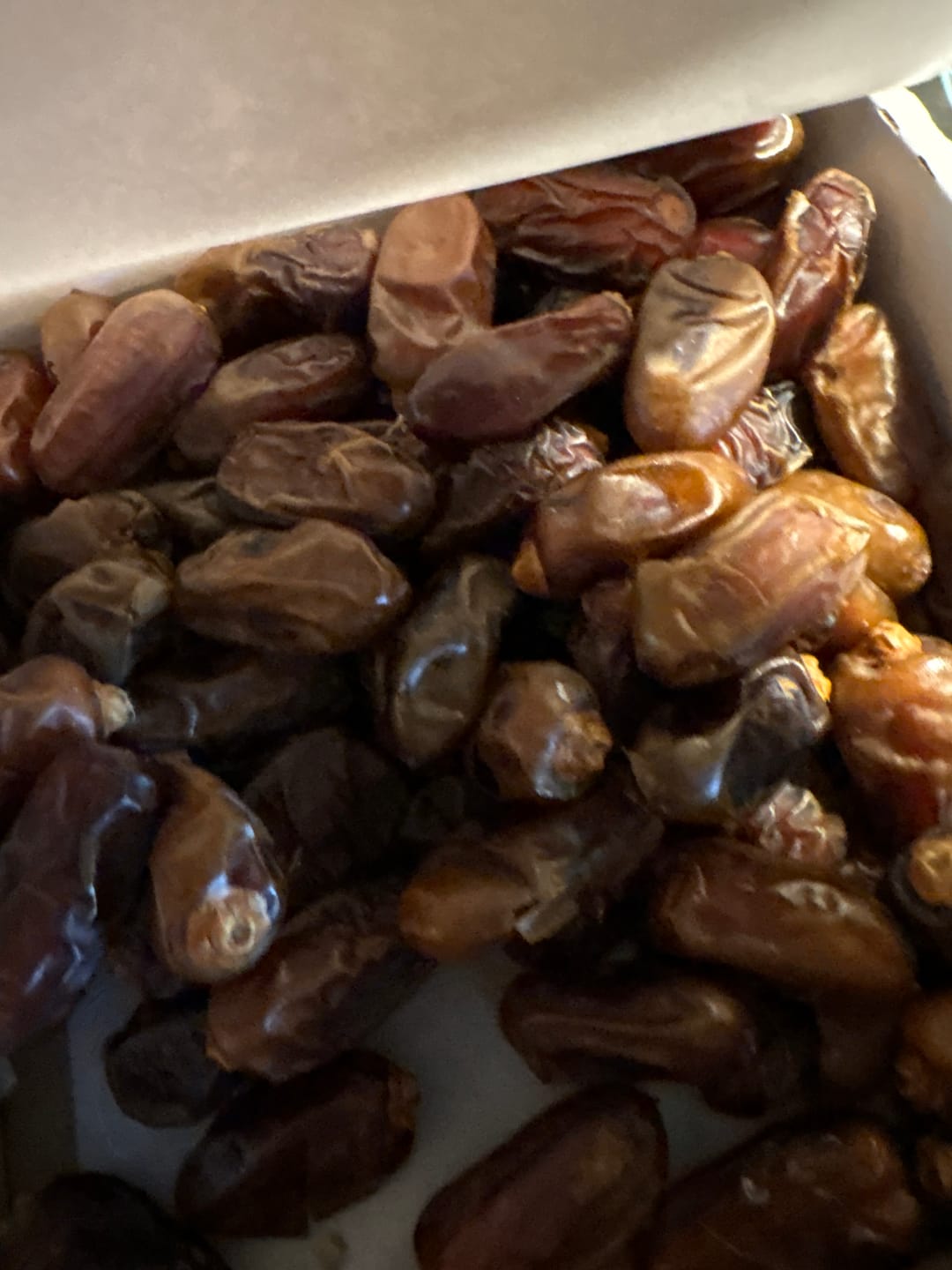 Customer photo review of Organic Halawi Dates Box
