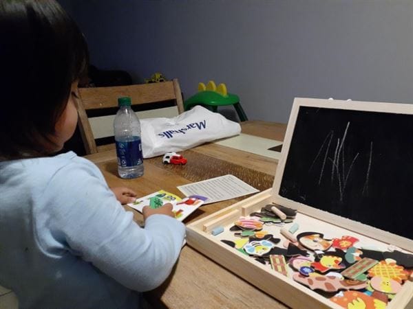 Customer photo review of Zeichentafel Kinder 2in1 | Magnettafel und Kreidetafel