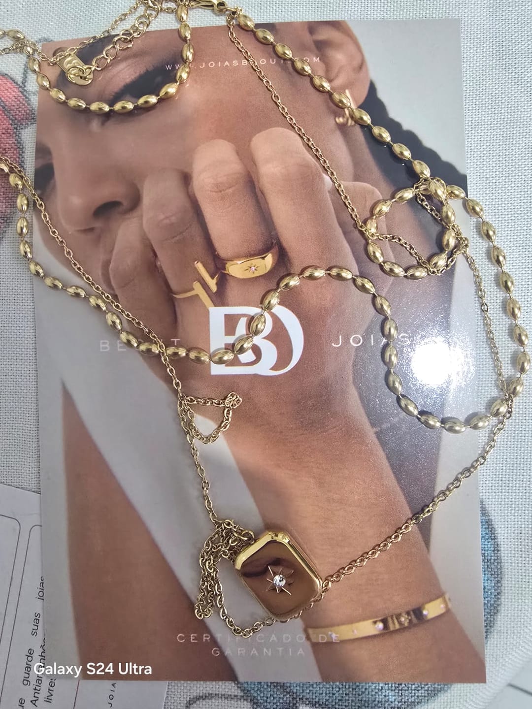 Customer photo review of Colar Duplo Santorini Banhado em Ouro 18k
