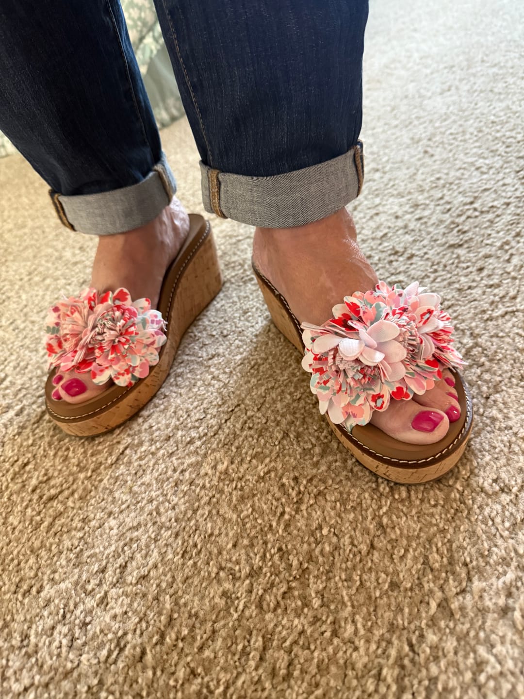 Customer photo review of Corky's Wildflower Wedge - White Floral