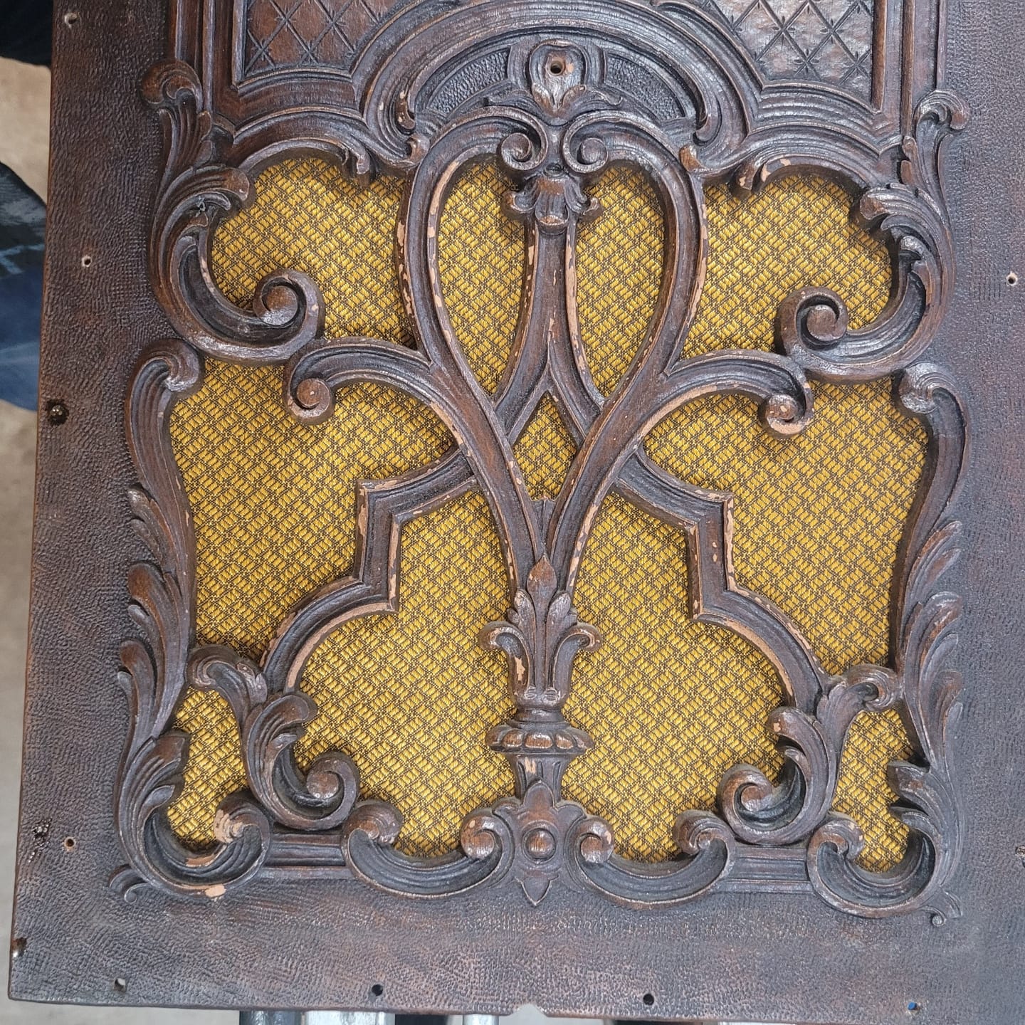 Customer photo review of Herringbone Speaker Grill Cloth for Antique Radio Restorations #3