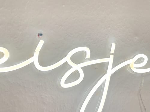 Customer photo review of Custom Neon: meisje