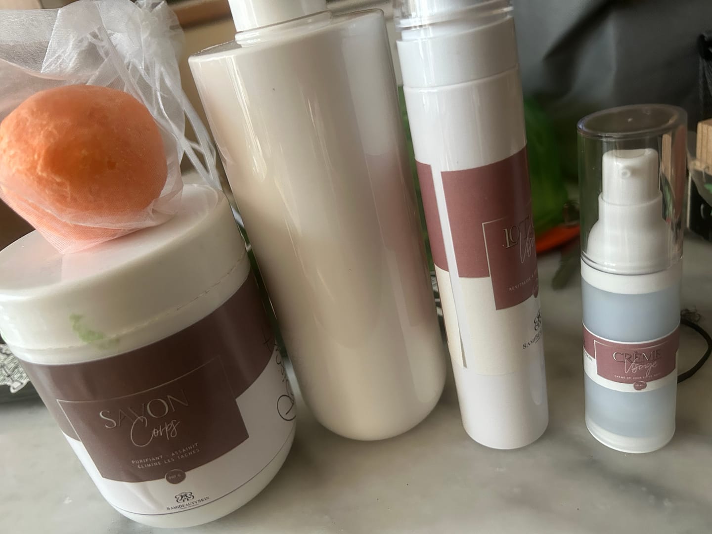 Customer photo review of Gamme biscuit complète + 200 ml de crème corps offerte ( format 500 ml au lieu de 300 )