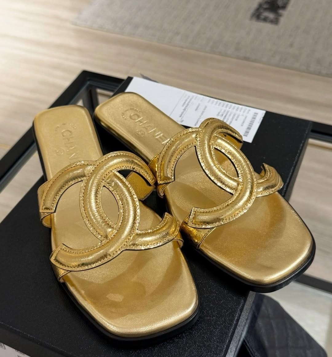Customer photo review of Chanel 2026 Flat Sandal Gold Cowhide