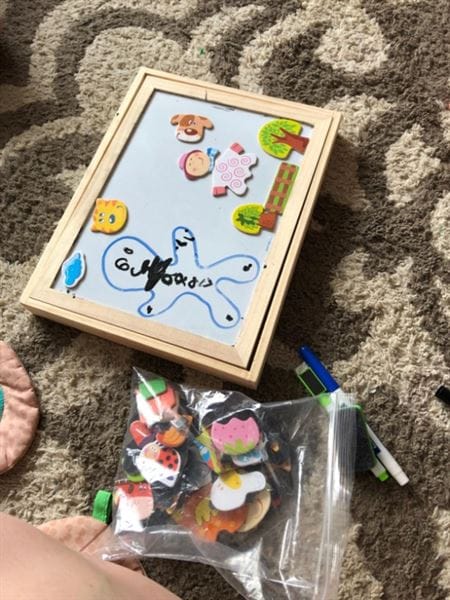 Customer photo review of Zeichentafel Kinder 2in1 | Magnettafel und Kreidetafel