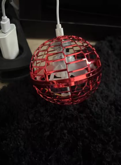 Customer photo review of Schwebender Spielball Kinder | Interaktives Bewegungsspielzeug