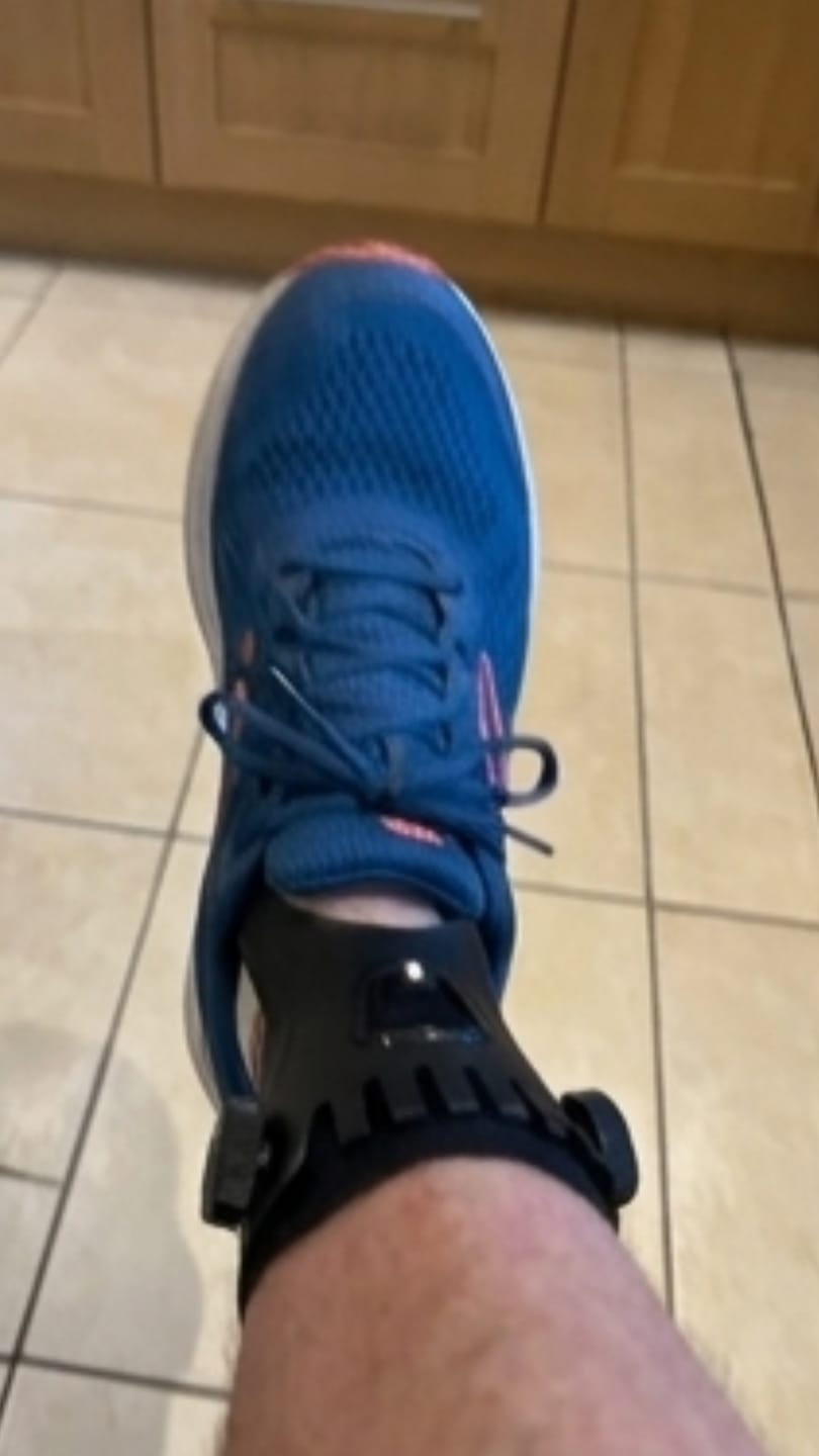 Customer photo review of Orthevo | Fußheberorthese