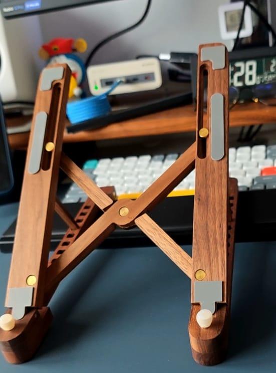 Customer photo review of Portable Laptop Stand