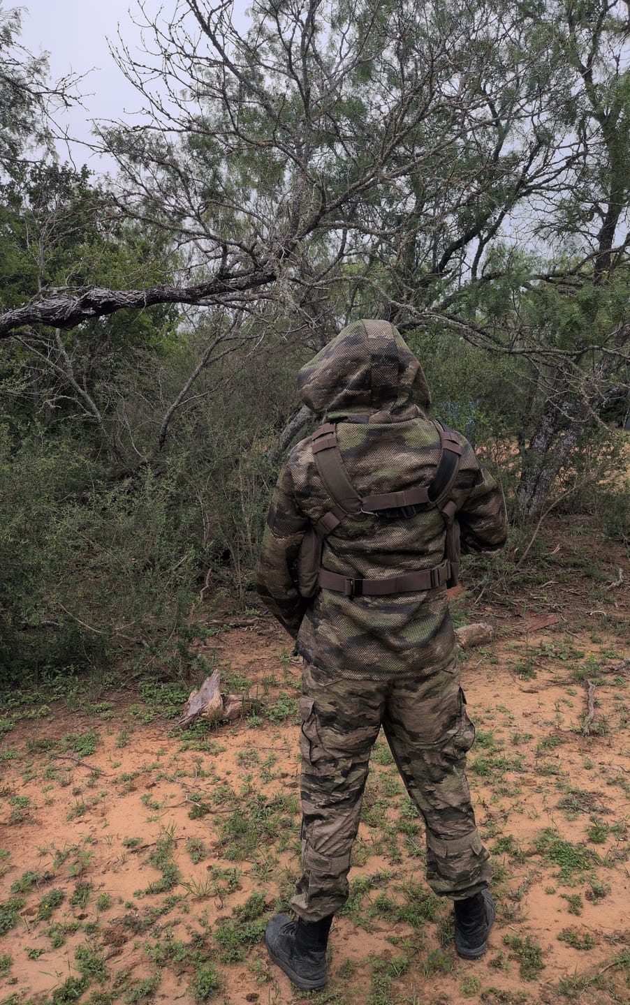 Customer photo review of LMH (LIGHTWEIGHT MESH HOODIE)