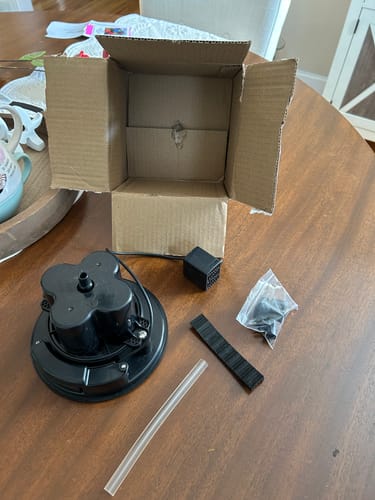 Customer photo review of Two Button Fountain Pump and Battery Compartment - no connection port
