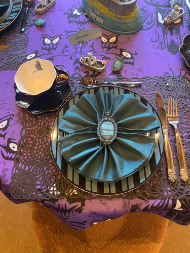 Customer photo review of Black Cat Black Gold Tea Cup and Saucer