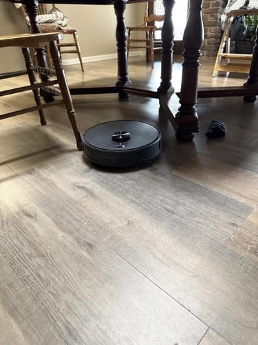 Customer photo review of Robot Vacuum V8 Pro – Fully Automatic Cleaning with Mopping Function, Intelligent Navigation & App Control