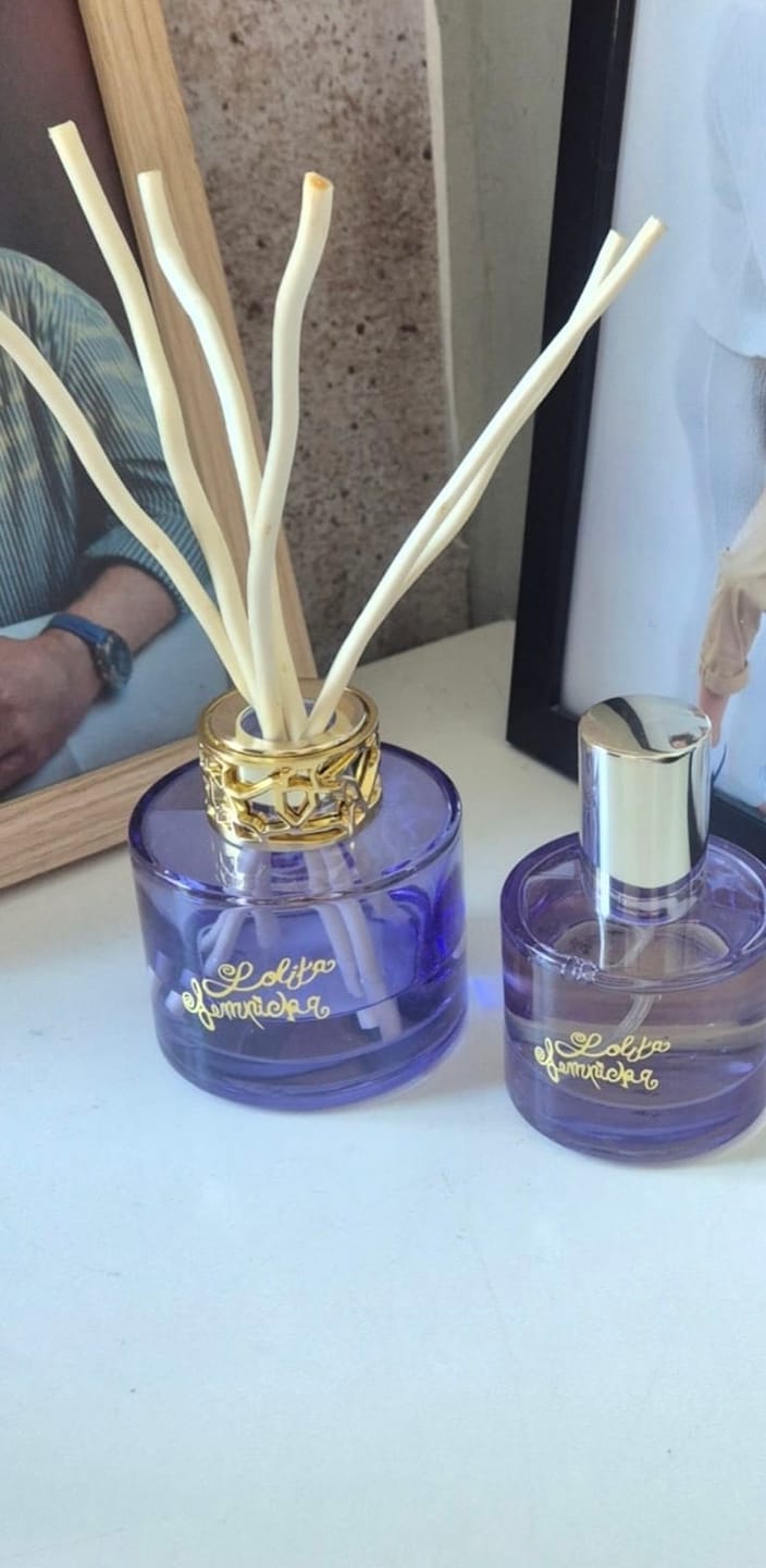Customer photo review of Maison Berger Giftset Duo Lolita Lempicka - Geurstokjes 80 ml & Roomspray 50 ml - Paars