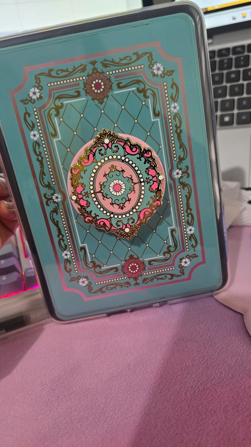 Customer photo review of Antoinette eReader Sticker Insert