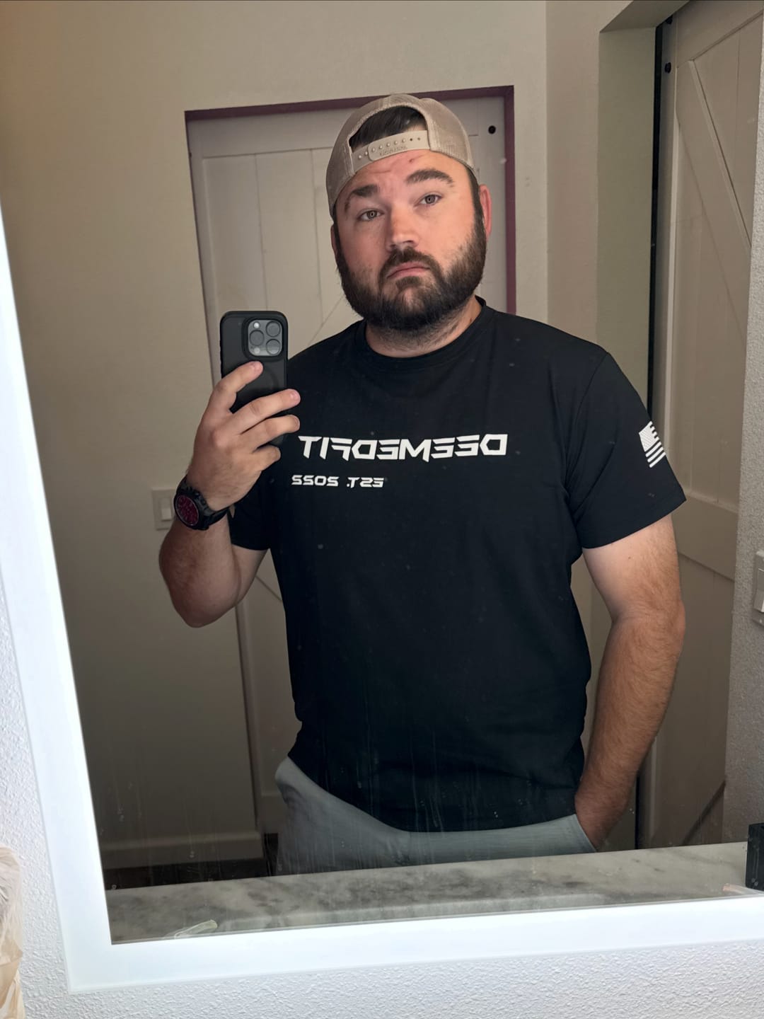 Customer photo review of Men's Gym Tee "Compellence"- Black