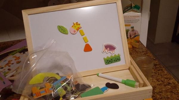 Customer photo review of Zeichentafel Kinder 2in1 | Magnettafel und Kreidetafel