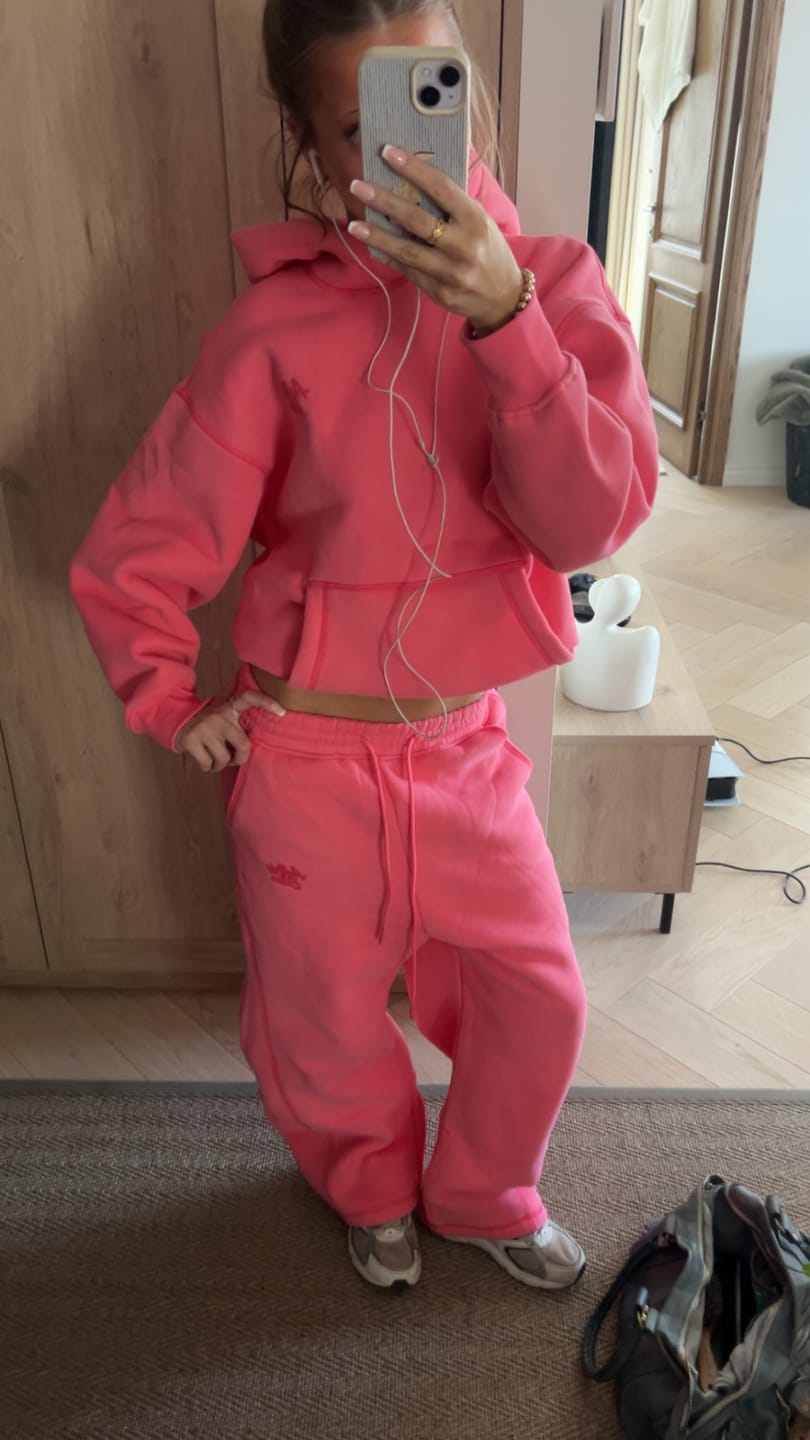 Customer photo review of Soufflé Baggy Hoodie Sets