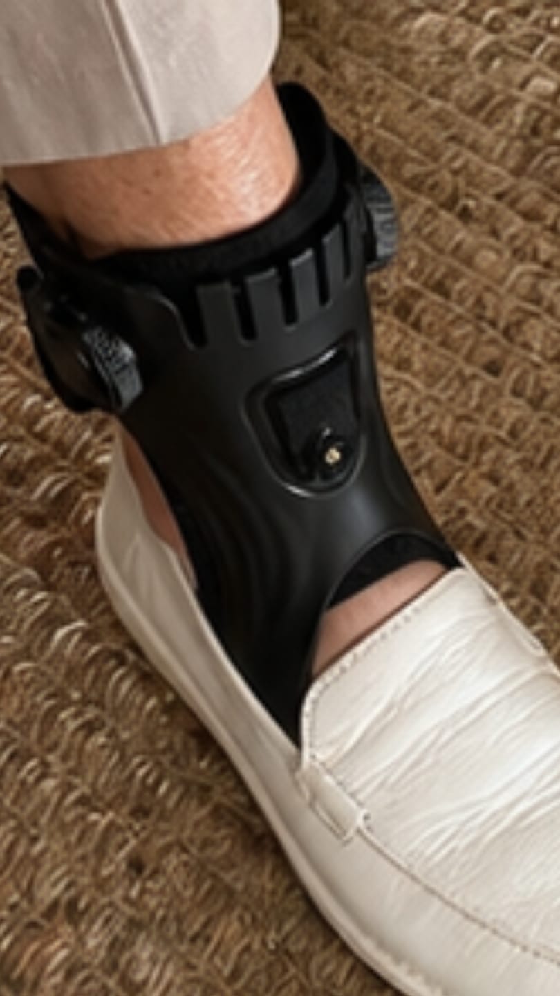 Customer photo review of Orthevo | Fußheberorthese