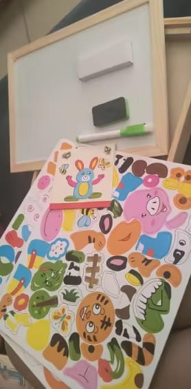Customer photo review of Zeichentafel Kinder 2in1 | Magnettafel und Kreidetafel